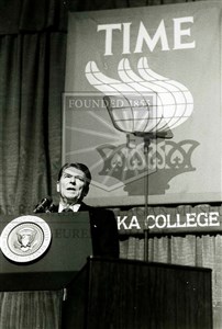 Image description is not available for 1984.167